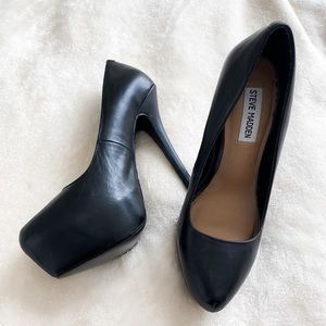 Steve Madden 8.5 Platform Pump Heels